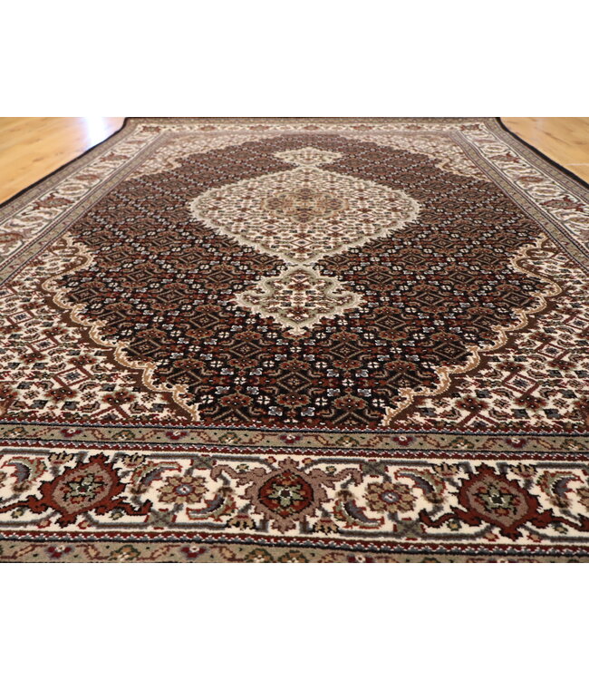 Tabriz 26-02013 Tabriz 4'9 X 6'10