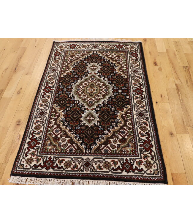 Tabriz 26-02015 Tabriz 2'1 X 3'3