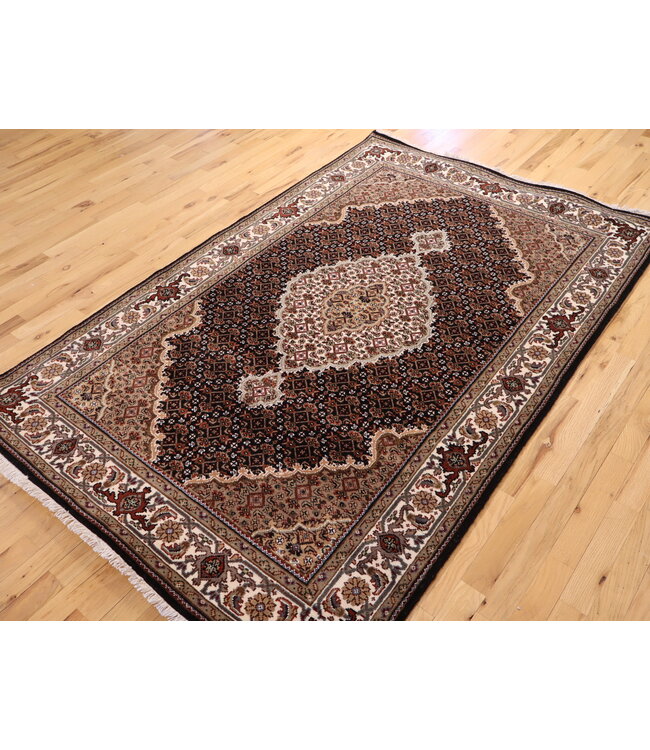 Tabriz 26-02011 Tabriz 4' X 6'4