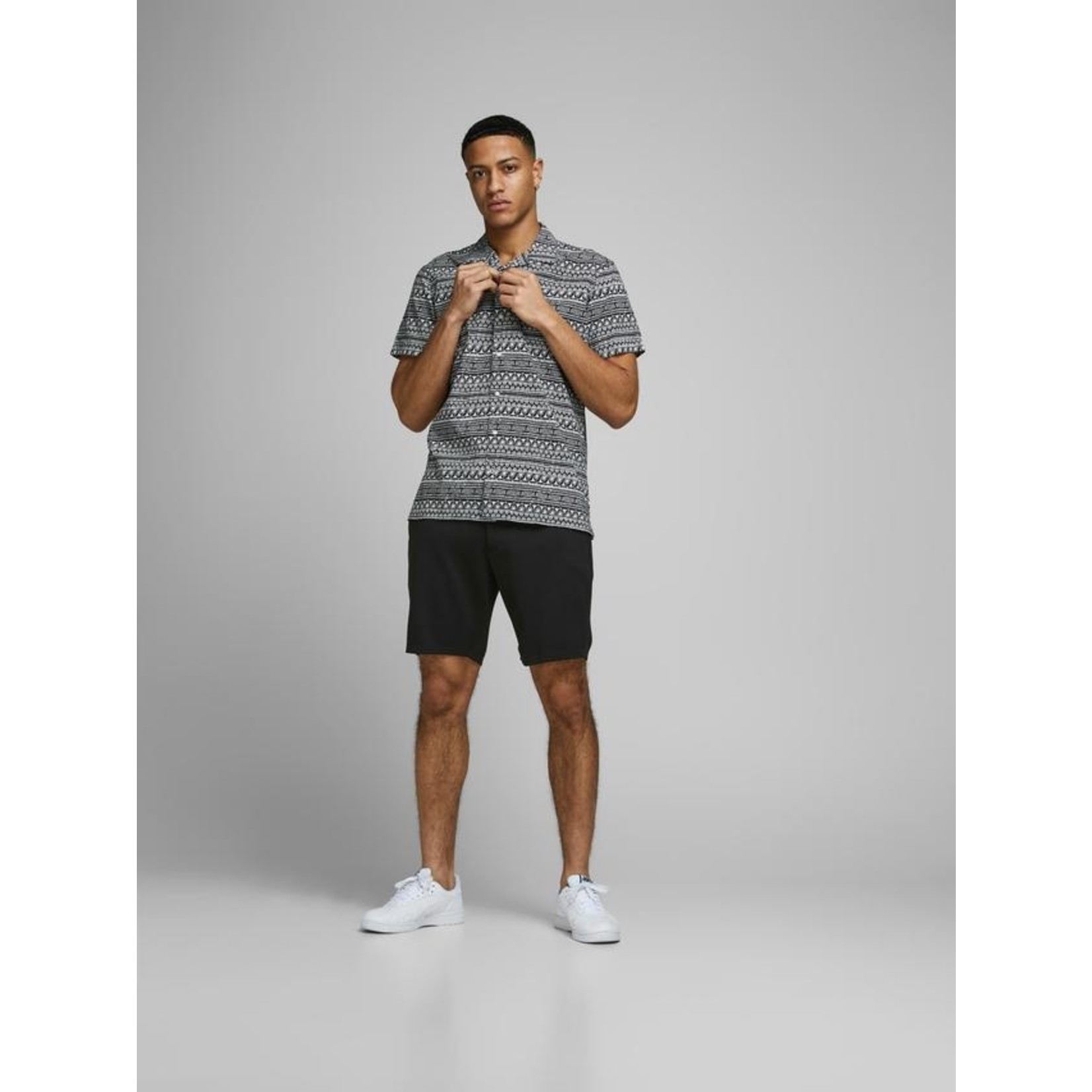 Jack & Jones 12175152 Phil Chino Shorts - Black