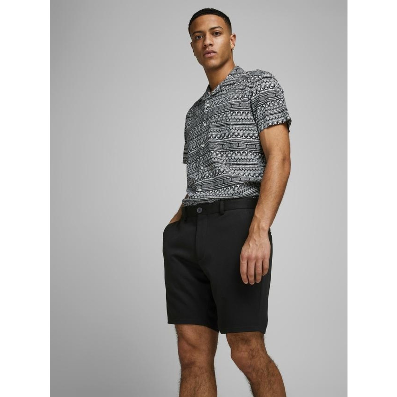 Jack & Jones 12175152 Phil Chino Shorts - Black