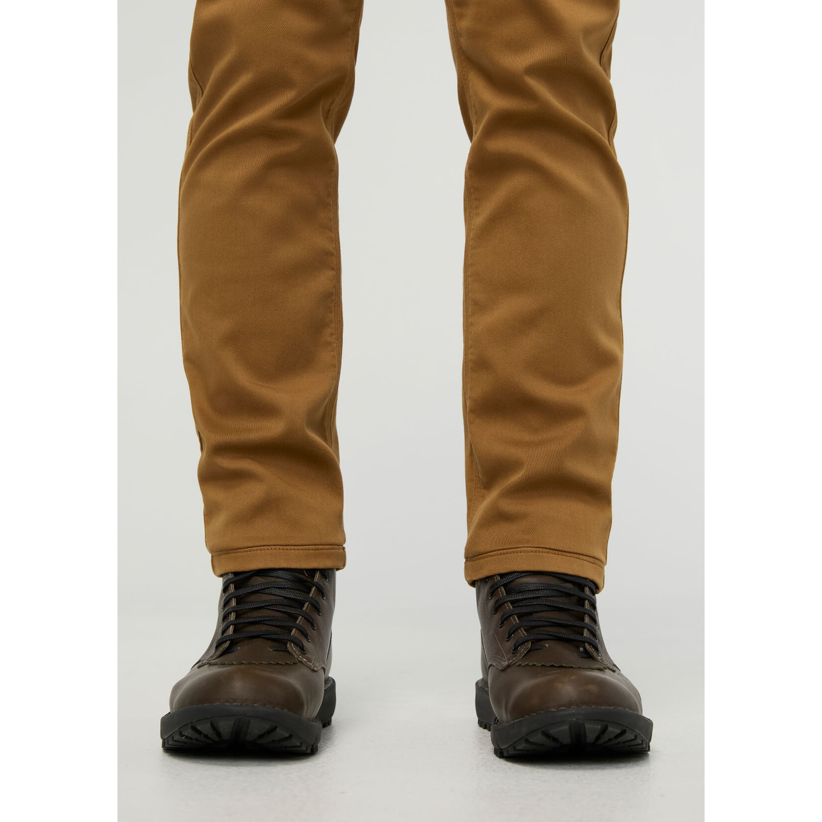 DU/ER DU/ER No Sweat Pant Athletic Taper-Caramel