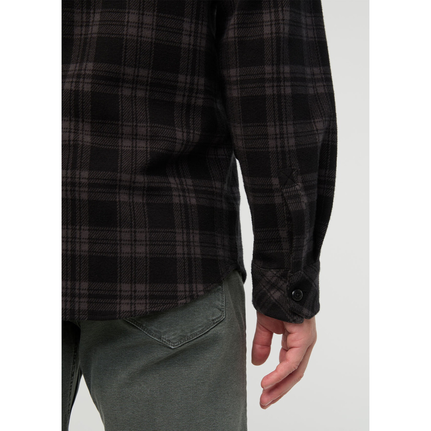 DU/ER DU/ER Performance Flannel Overshirt-Black Plaid