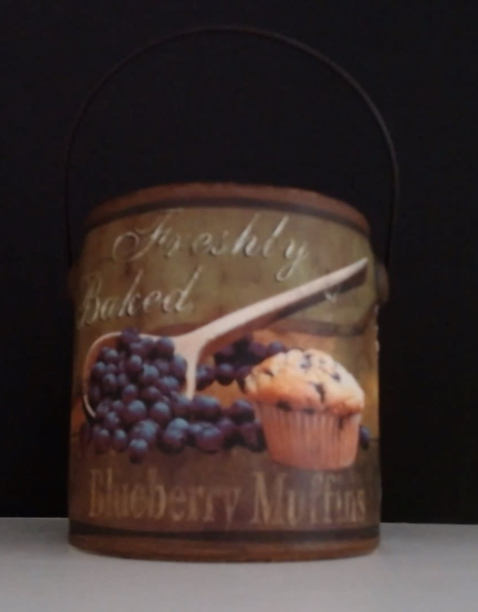 Cheerful Giver Farm Fresh Blueberry Muffins Candle 20oz