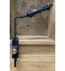 Regal Medallion Regular Head Vise w/C-Clamp