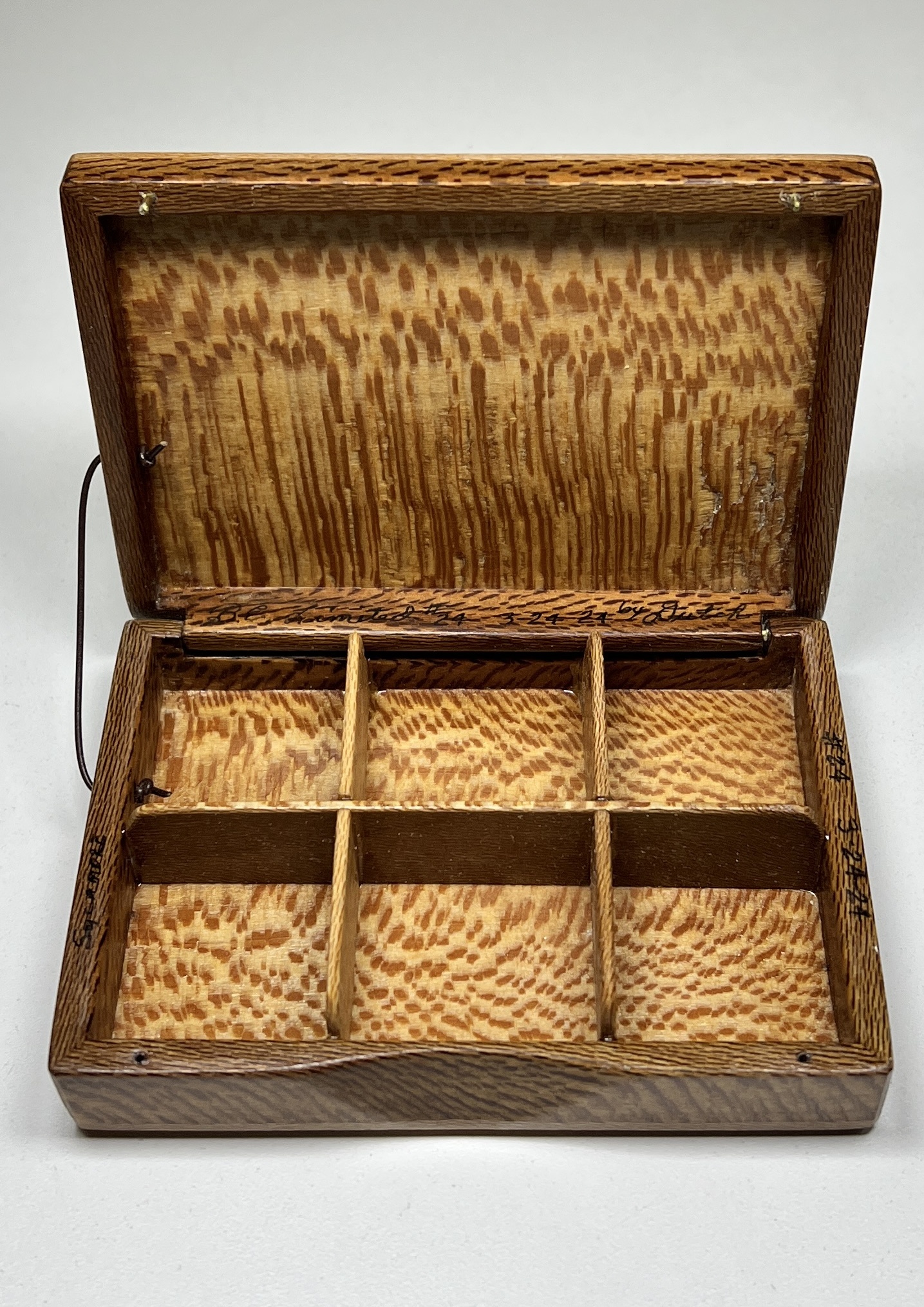 Dutch Box - B.E. Limited #24 - Sycamore