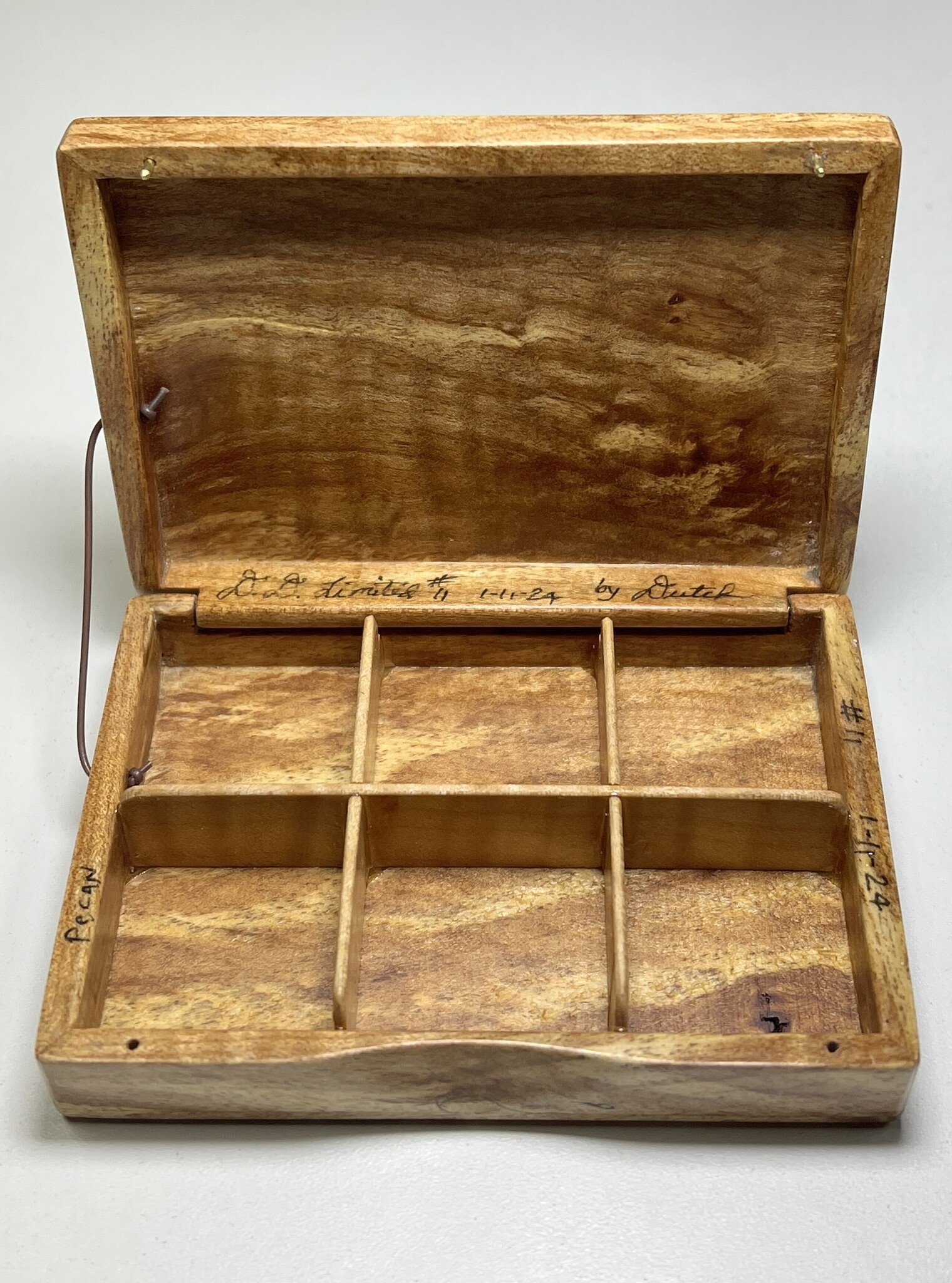 Dutch Box - D.D. Limited #11 - Pecan