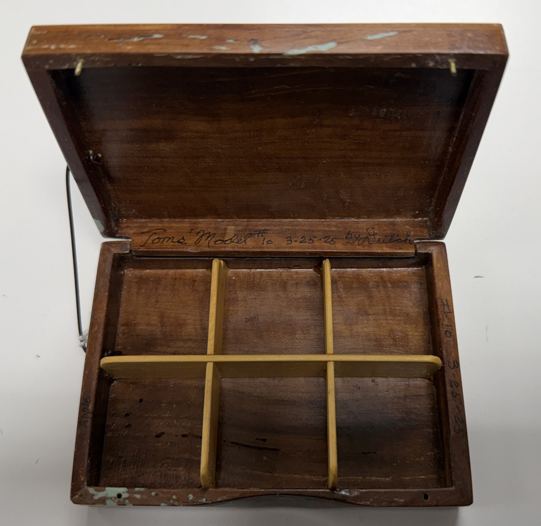 Dutch Box - Tom's Model #10 - Wormy Apple & Turquoise