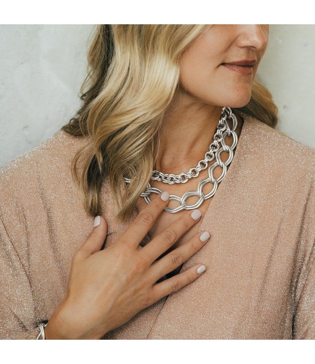 Susan Shaw Large Silver Textured Chain Necklace