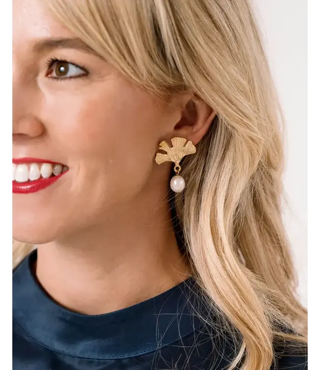 Susan Shaw 24K Gold Plated Gingko Leaf and Freshwater Pearl Drop Earrings