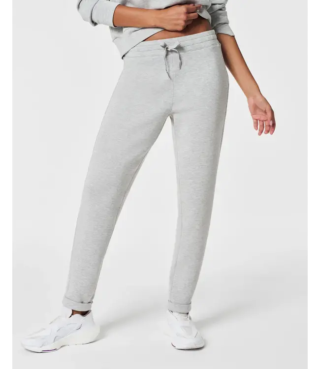 Spanx AirEssentials Tapered Pant