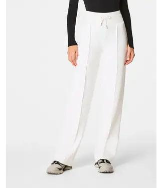 Spanx AirEssentials Luxe Straight Leg Pant