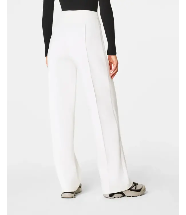 SPANX® AirEssentials Luxe Straight Leg Pant