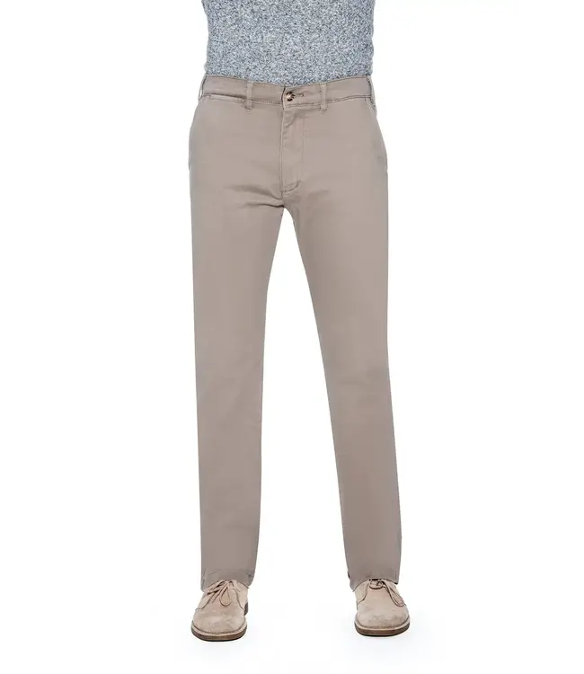 Grand River Stretch Navigator Chinos