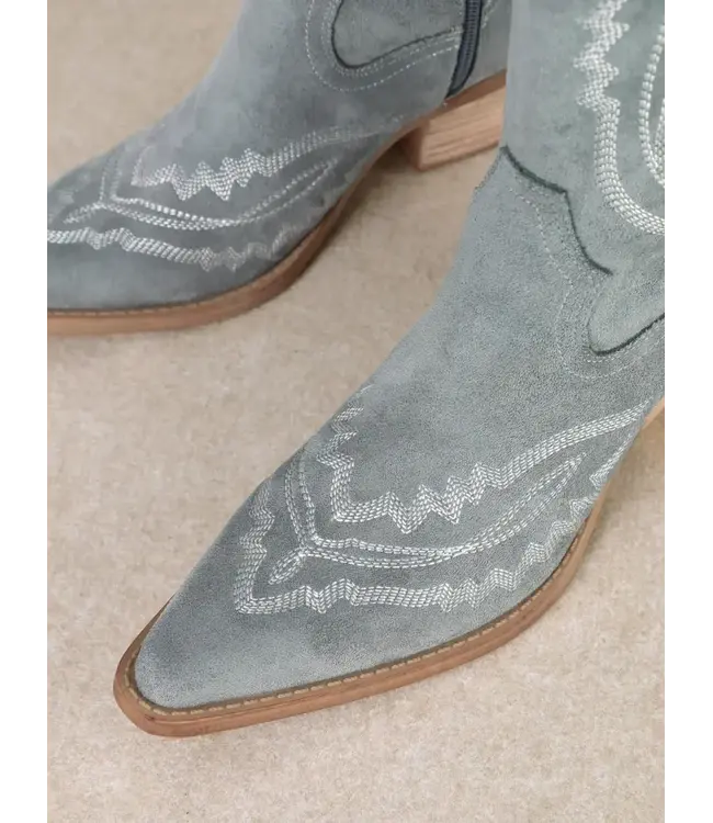 Ccocci Tess-M Western Embroidered Pointed Toe Tall Boots