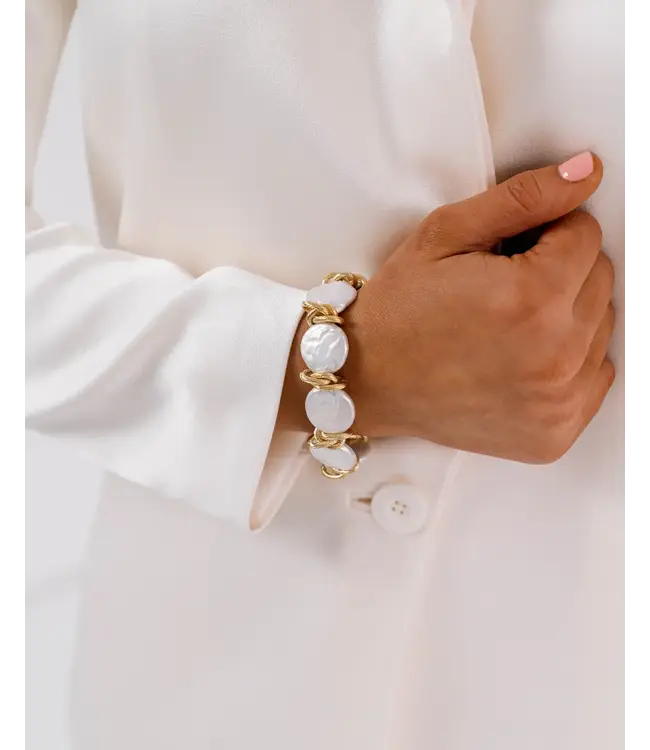 Susan Shaw Genuine Freshwater Coin Pearl with Gold Bracelet