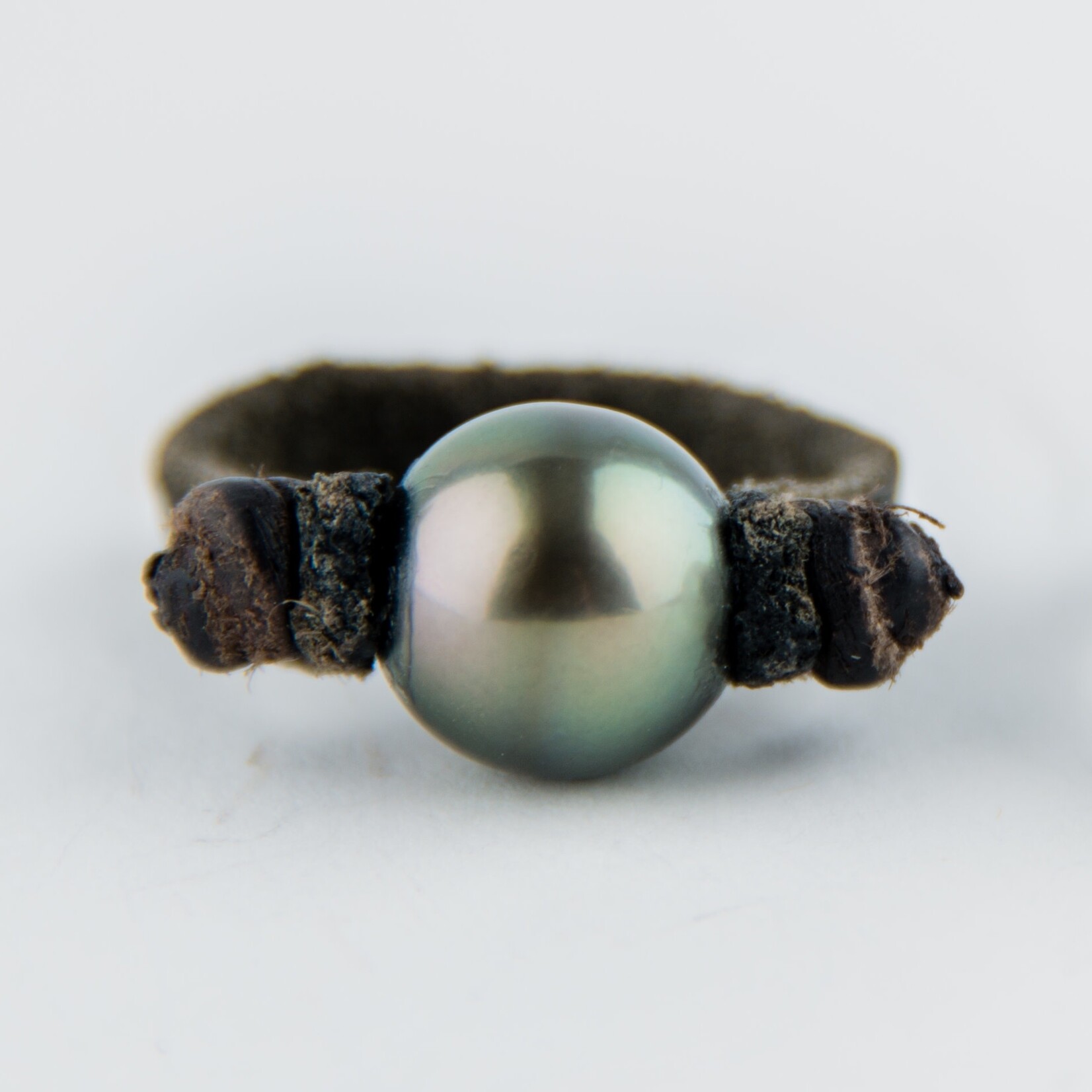 Mina Danielle Leather Ring with Gray Tahitian Pearl