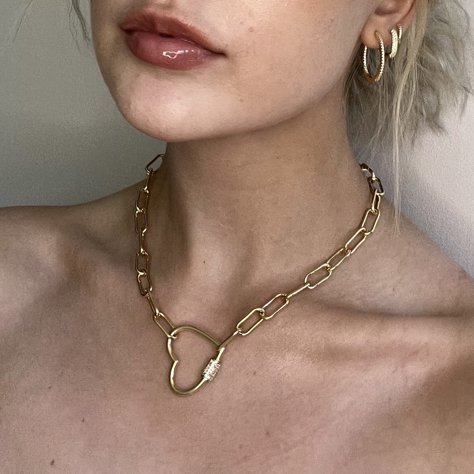 Gold Chain & Gold Heart Clasp