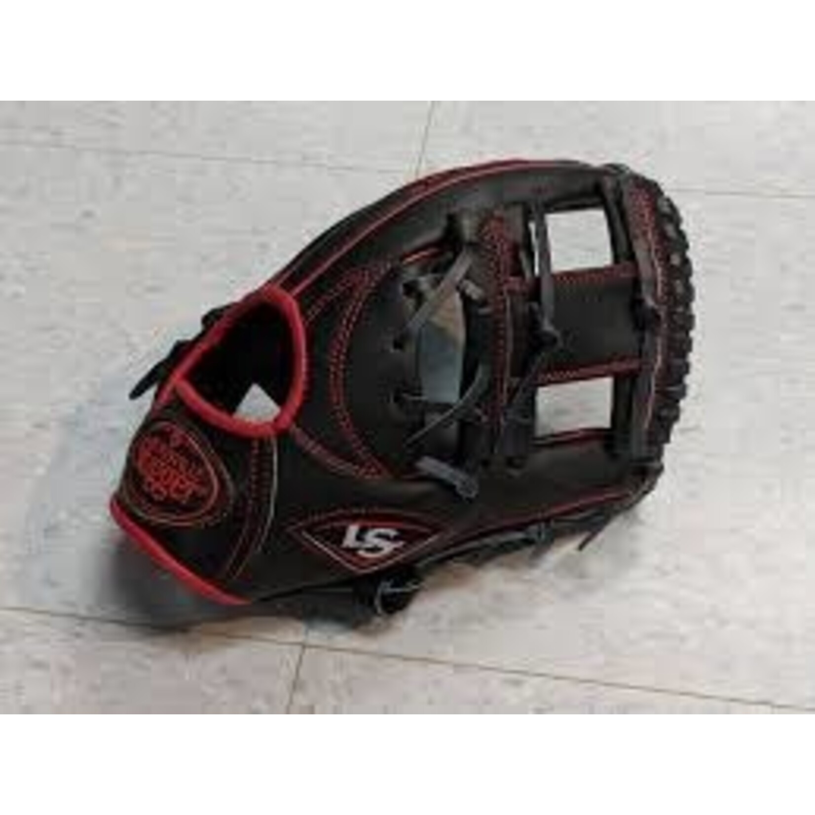 LOUISVILLE SLUGGER LOUISVILLE SLUGGER 125 SERIES GLOVE LSWTL12RB191 BLACK/RED