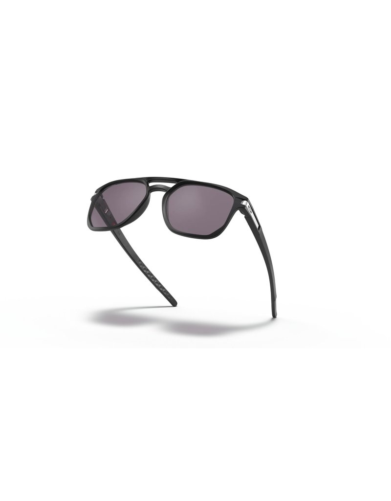 Oakley Latch Beta