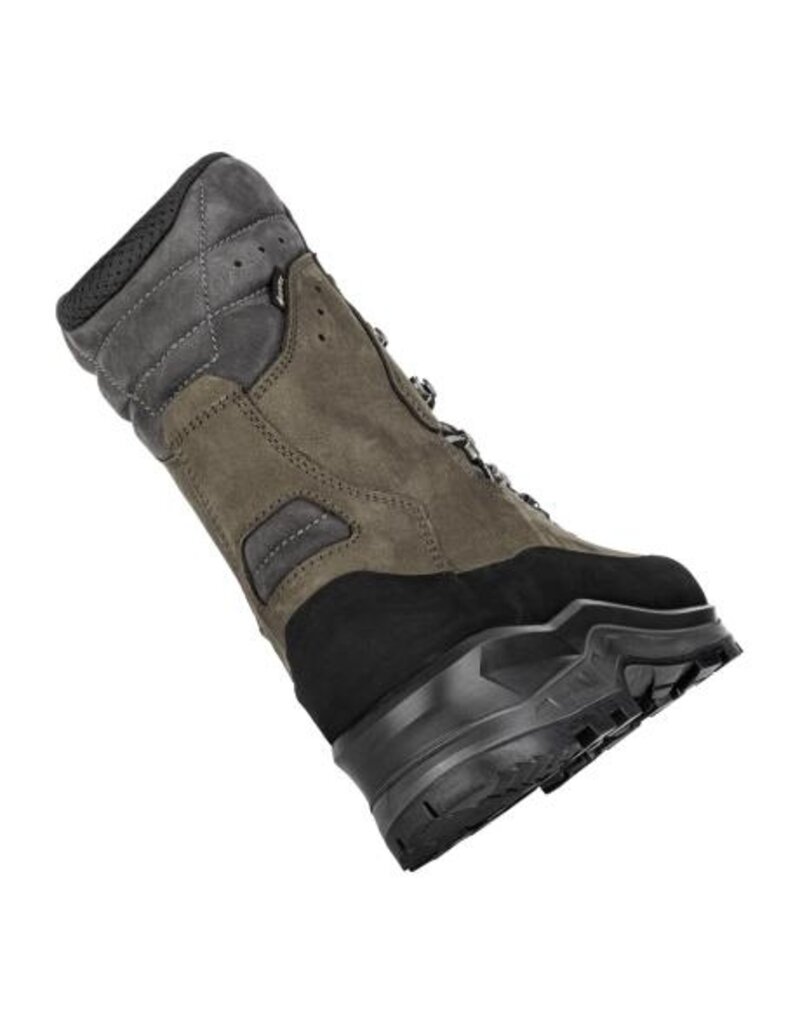 Lowa Sturdy Backpacking Boots Tibet Evo GTX HI