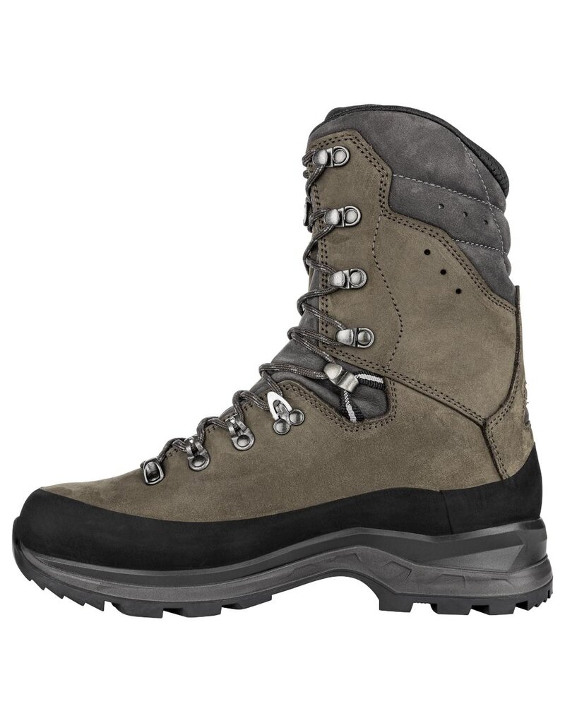 Lowa Sturdy Backpacking Boots Tibet Evo GTX HI