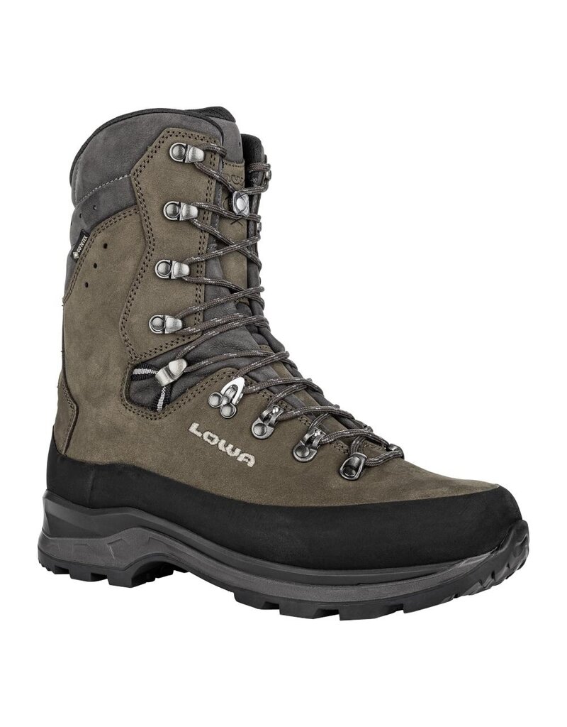Lowa Sturdy Backpacking Boots Tibet Evo GTX HI