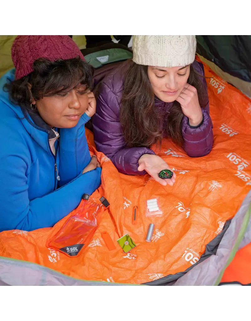 Survive Outdoors Longer Kit de survie des scouts