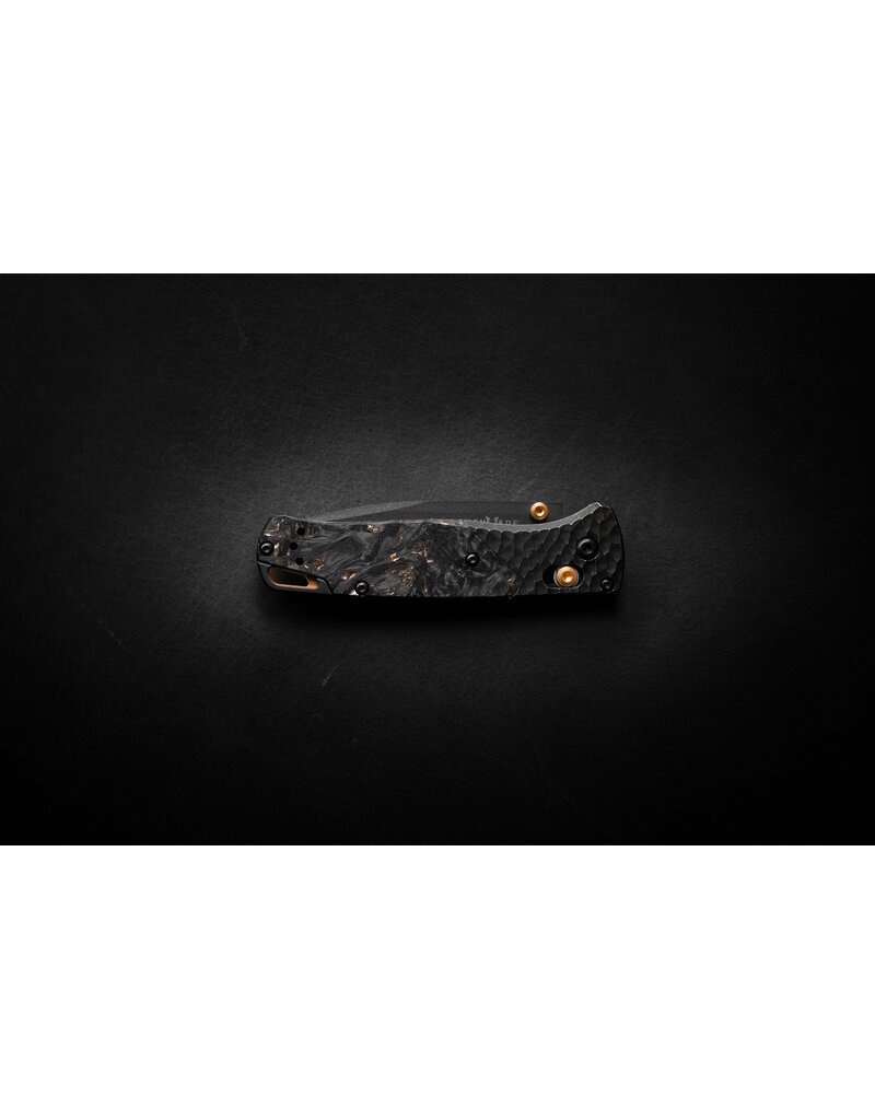 Benchmade Bugout Axis Lock Gold (Disponible seulement en magasin)