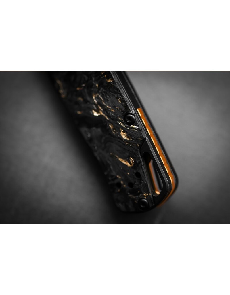 Benchmade Bugout Axis Lock Gold (Disponible seulement en magasin)