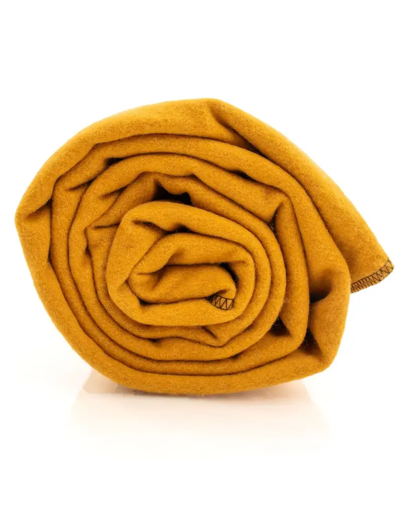 Swiss Link Wainscot Classic Wool Blanket