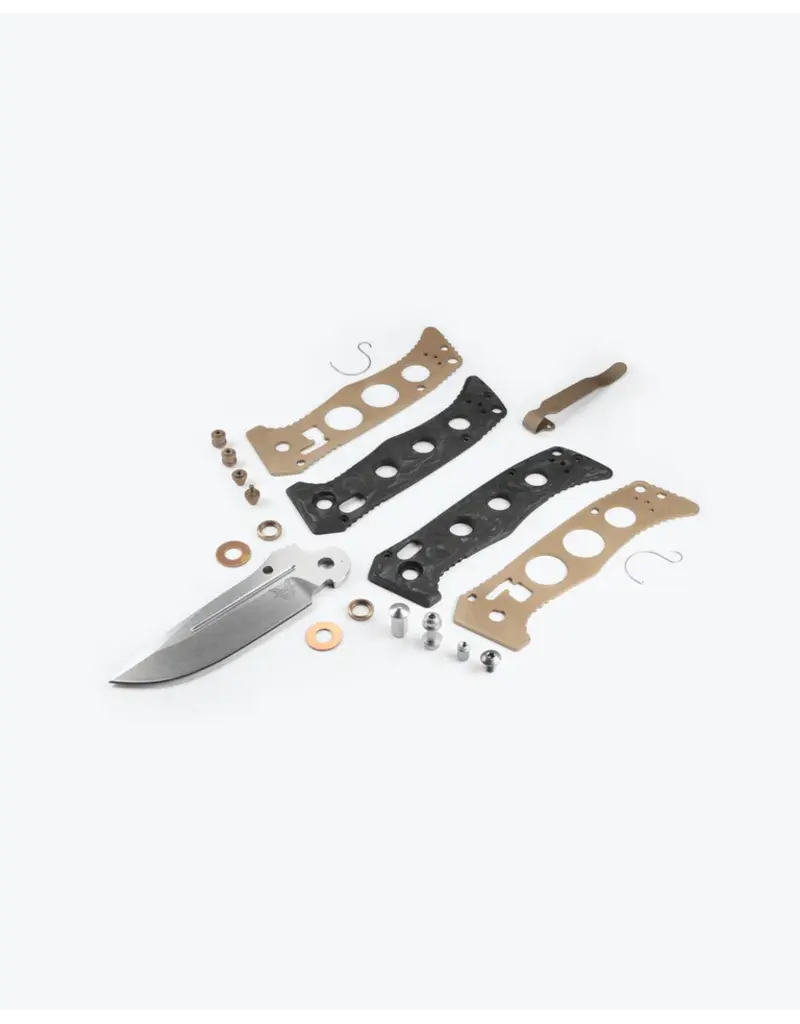 Benchmade Mini Adamas en fibre de carbone marbrée Pointe Tombante