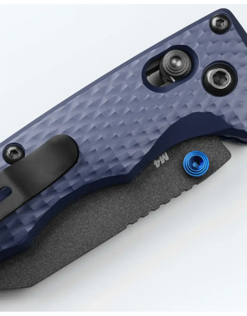 Benchmade Full Immunity Crater Blue Aluminum Wharncliffe