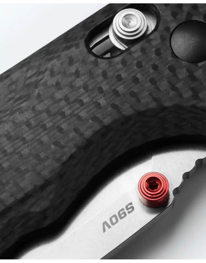 Benchmade Freek Carbon Fiber