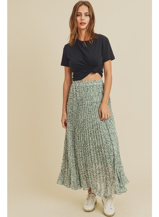 pleated midi leopard print skirt