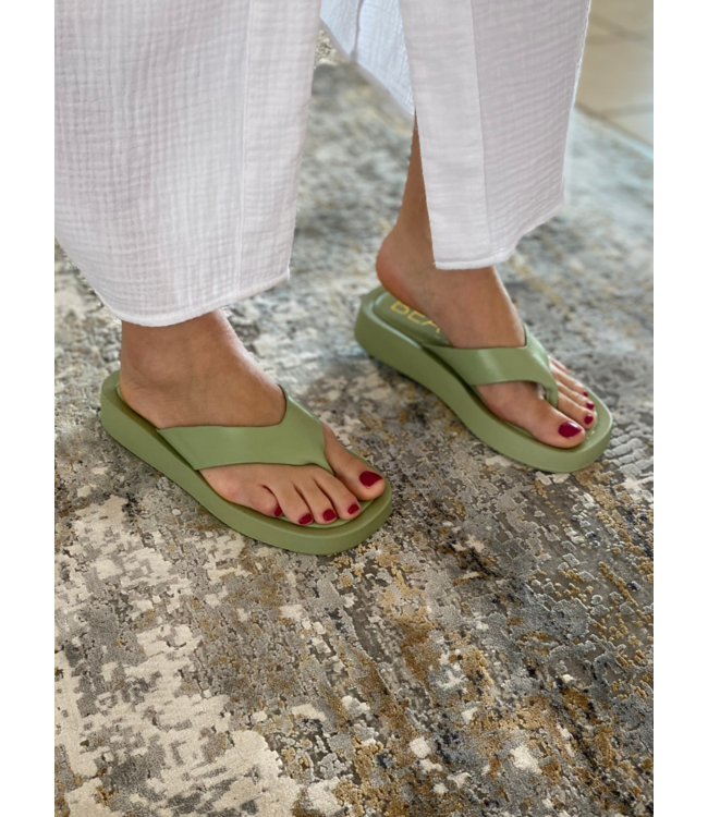 Flop Platform Sandals