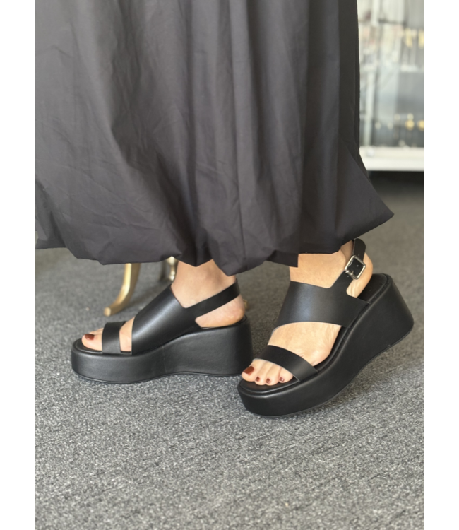 Black Platform Sandal