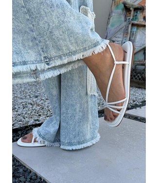 Circus by Sam Edelman White Sandal