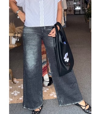 Soft Black Jeans