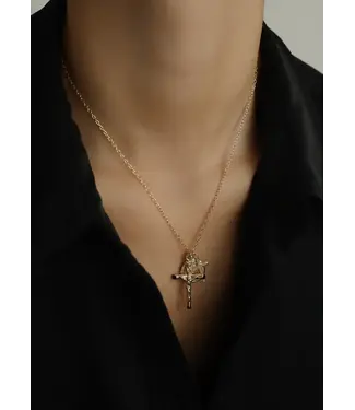 Cross Cluster Necklace