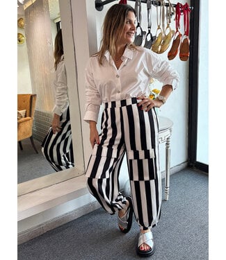 Black and White Stripe Pant