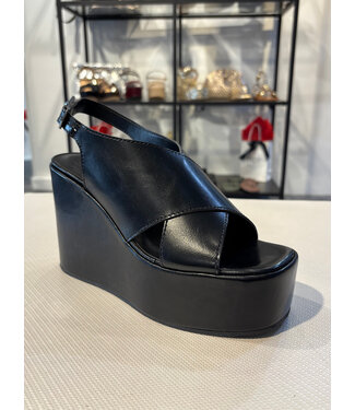 ZAZA BLACK PLATAFORM