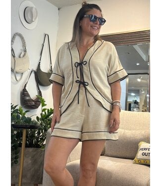 Contrast Piping Short Set