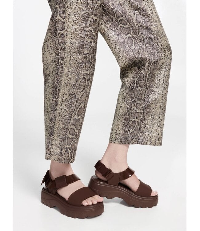 Melissa Kick Off Sandal Brown