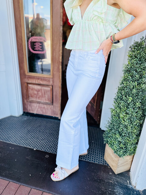 Wendy’s White Flare jeans