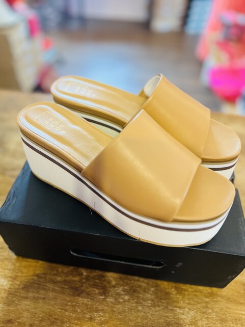 Jades Platform  Sandal Jades Platform  Sandal