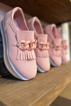 Feeling Peachy Loafers