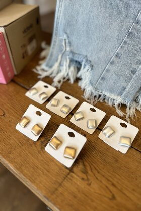 Ashley’s Square Studs