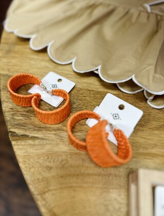 Wrapped Raffia Hoops