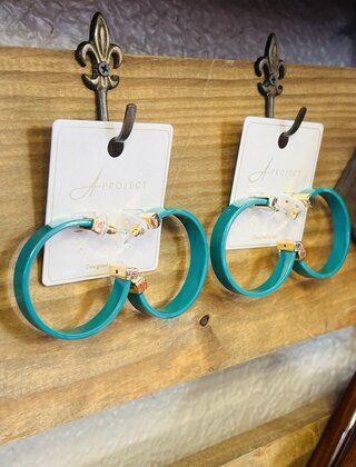 Gracie’s Green Hoops